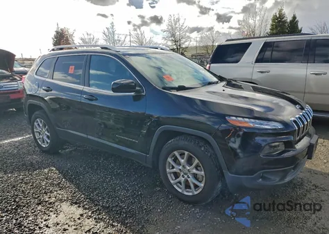 2017 Jeep Cherokee Latitude z USA, uszkodzony, nr VIN 1C4PJMCS7HW512914